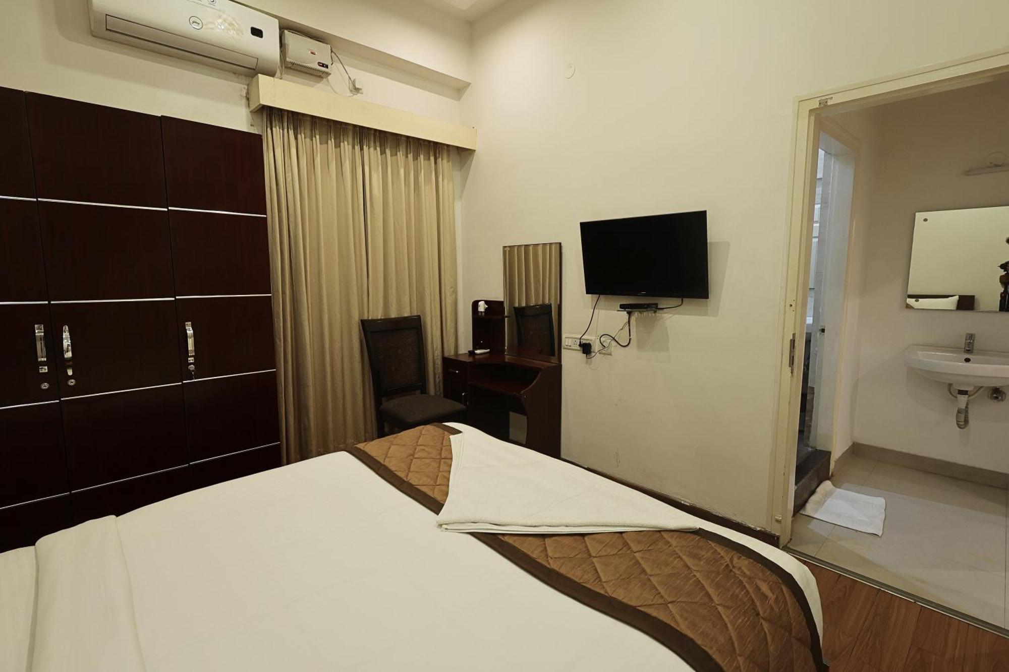 Arcade Inn Suites Bangalore Exterior foto